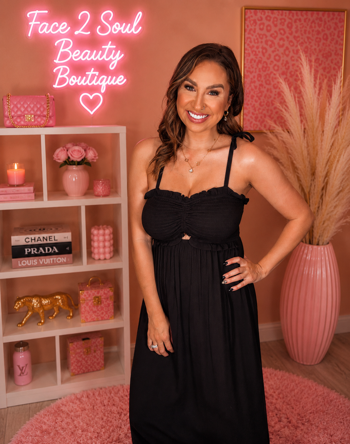 The Black Ry Keyhole Maxi - Face 2 Soul Beauty Boutique