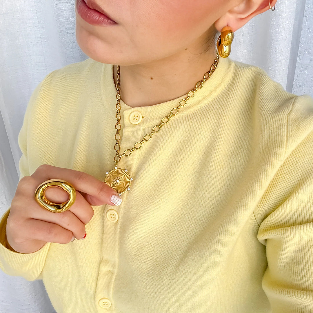 The Waterproof Solamour Necklace