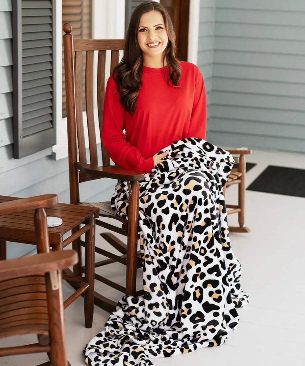 The Catwalk Leopard 80x50 Blanket - Face 2 Soul Beauty Boutique