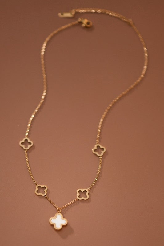 18k Non- Tarnish Clover Necklace - Face 2 Soul Beauty Boutique